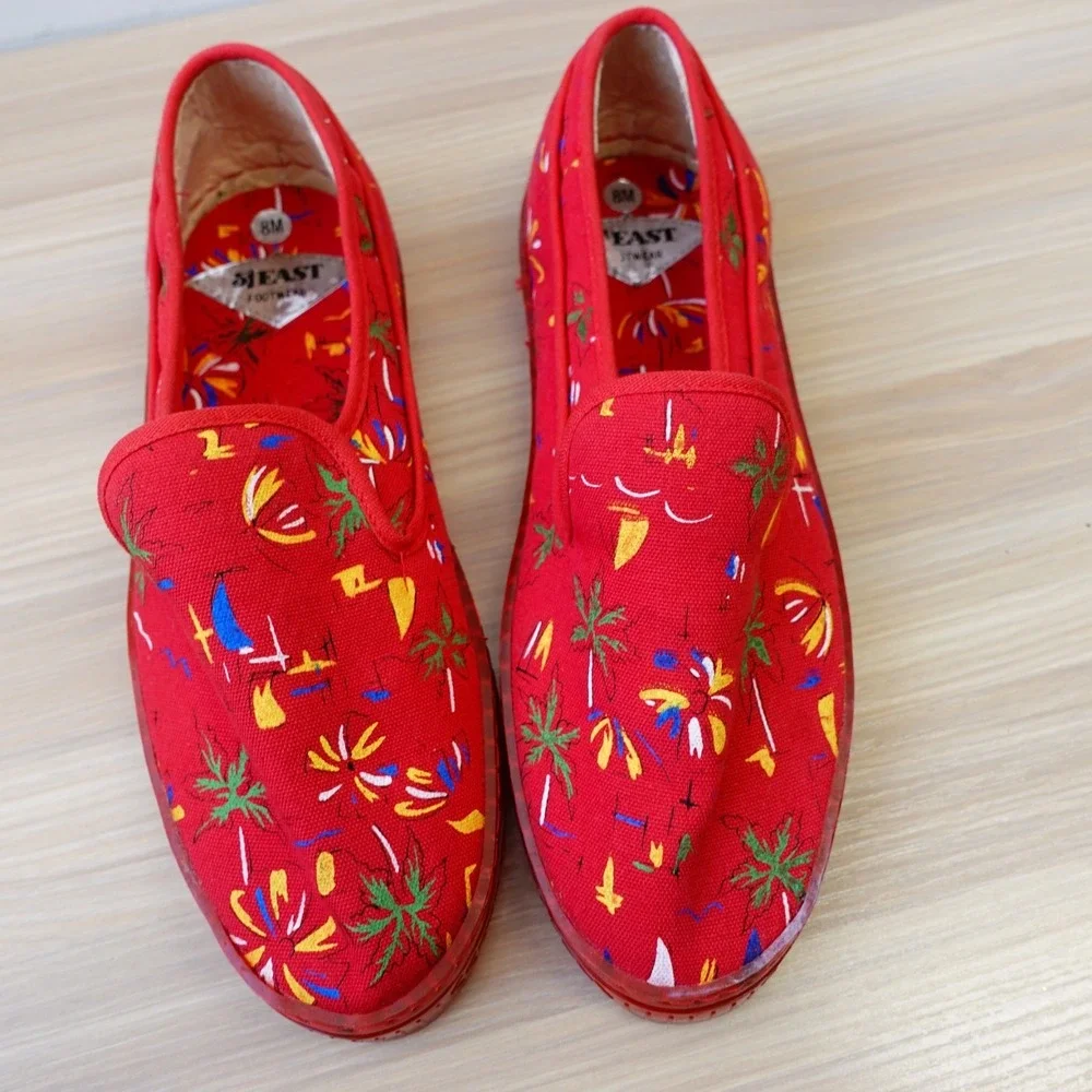 VINTAGE 80s Tropical Canvas Slip On Shoes Mens 6 M Red Boat Loafer Vacation 241